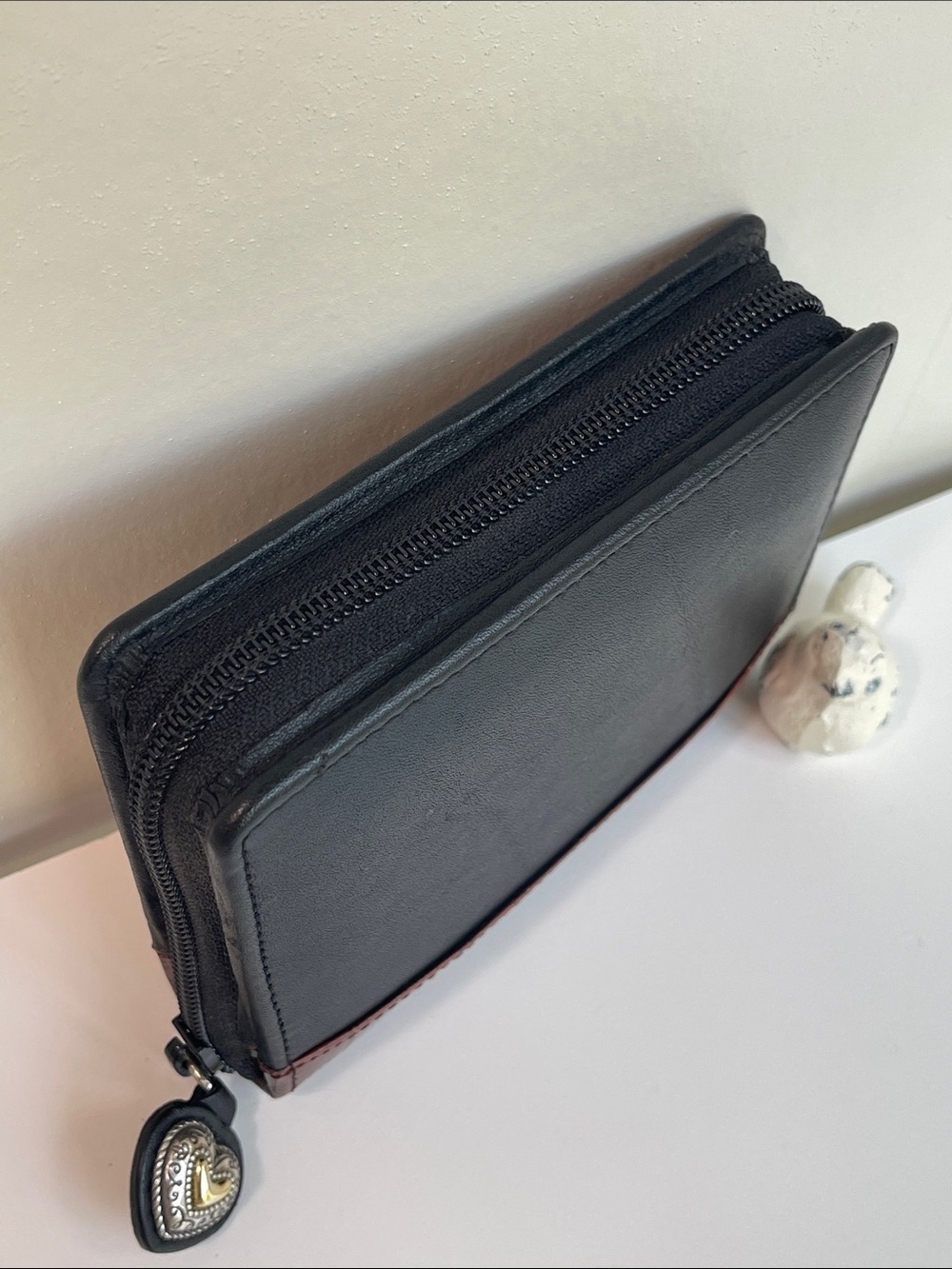 Brighton Vintage Leather Palm Organizer Case - Picture 5 of 16
